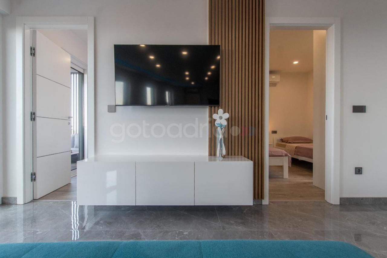 Seashell - Luxury Seaview Apartments Makarska Bagian luar foto